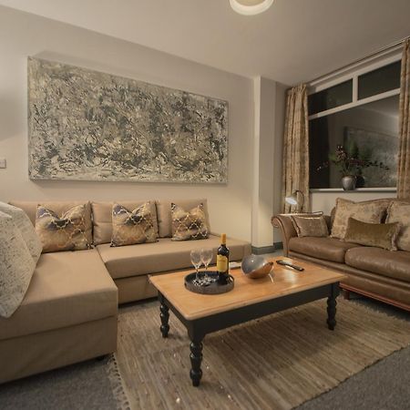 Barnston House - Heswall - Spacious Homely Holiday Home By Rework Accommodation ภายนอก รูปภาพ