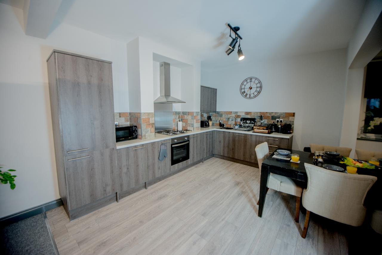 Barnston House - Heswall - Spacious Homely Holiday Home By Rework Accommodation ภายนอก รูปภาพ